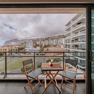 Cozy T2 With Ocean View Funchal (Madeira)